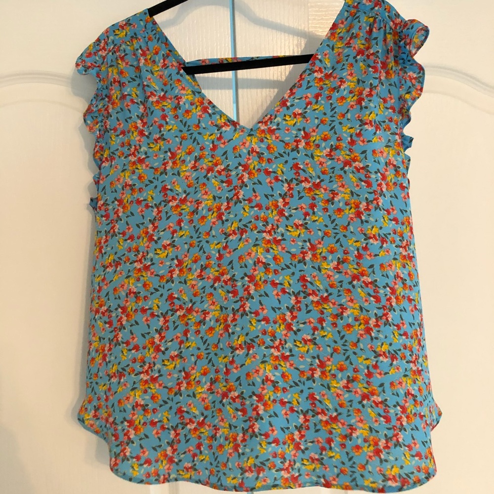 LOFT floral flutter sleeveless top
